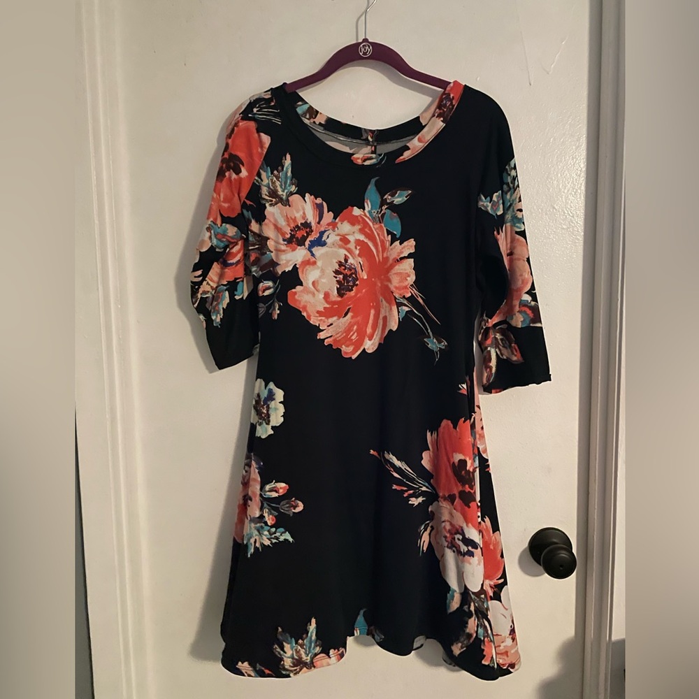 Stretchy comfy Black Floral 3/4 Sleeve Dress